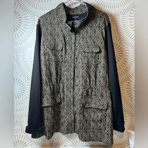 Maurices Woman’s Jacket Sz 3 Black Beige Full Zip Pockets Long Sleeves High Neck